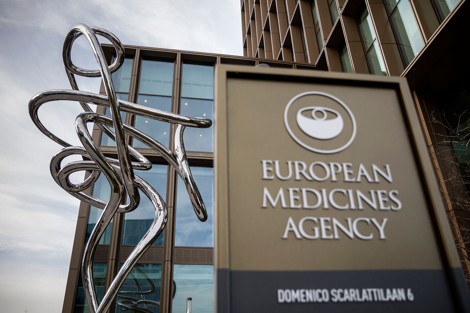 Nowe uprawnienia Europejskiej Agencji Leków