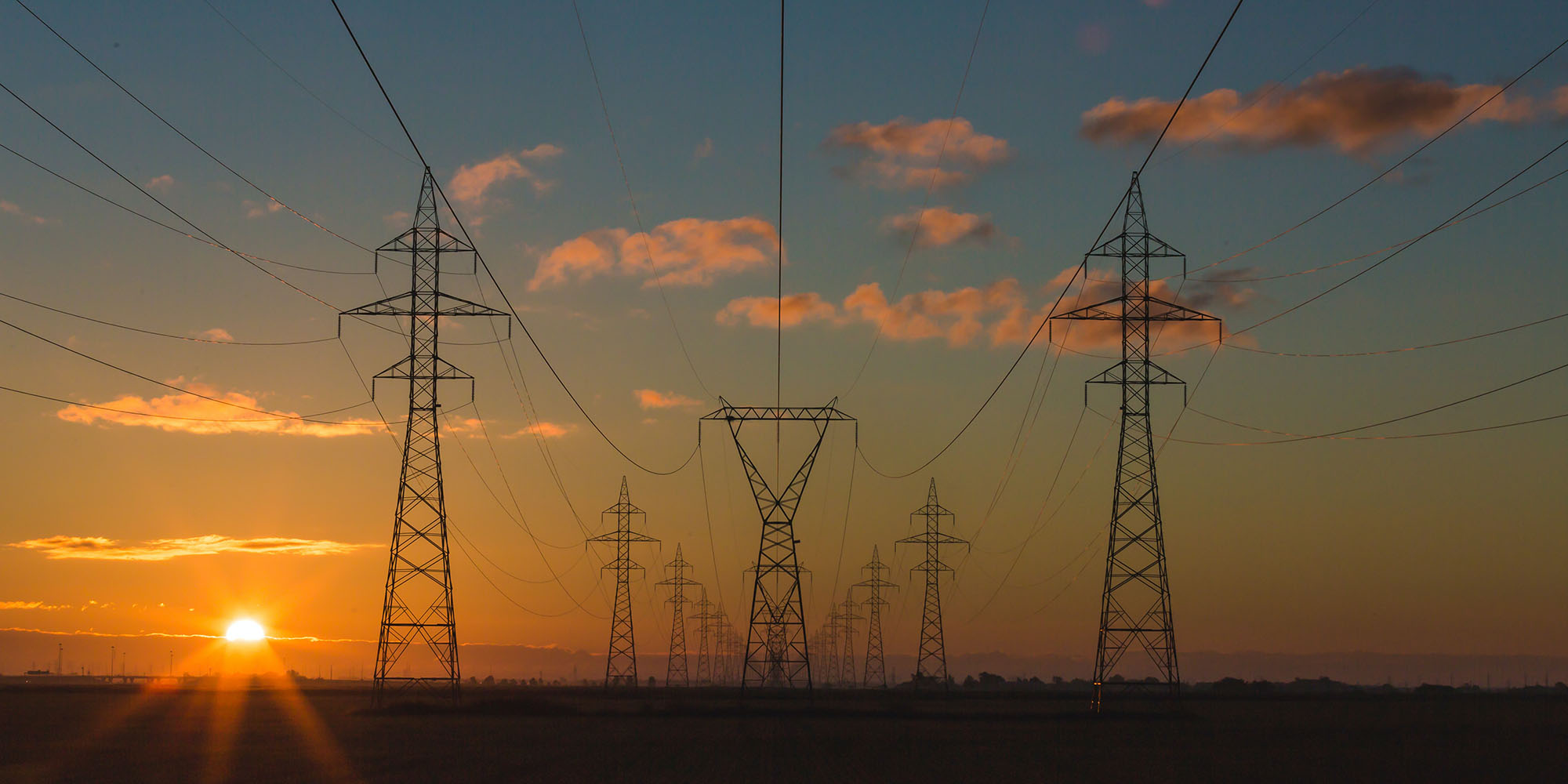 Linia bezpośrednia – czy poprowadzi sektor elektroenergetyczny w kierunku zmian?