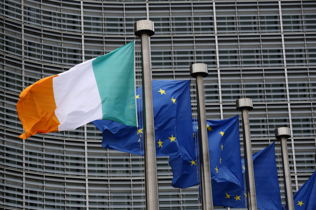 Brussels, Belgium. 6th Feb. 2019. European and Irish flags waving outside of the European Commission offices.